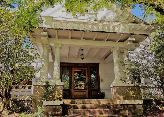 Guest house: Evermore Guesthouse