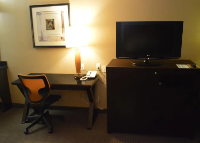 Motel: Briarwood Suites